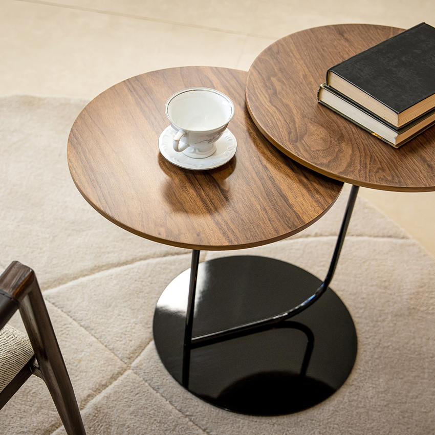 mesa lateral iris ambientada